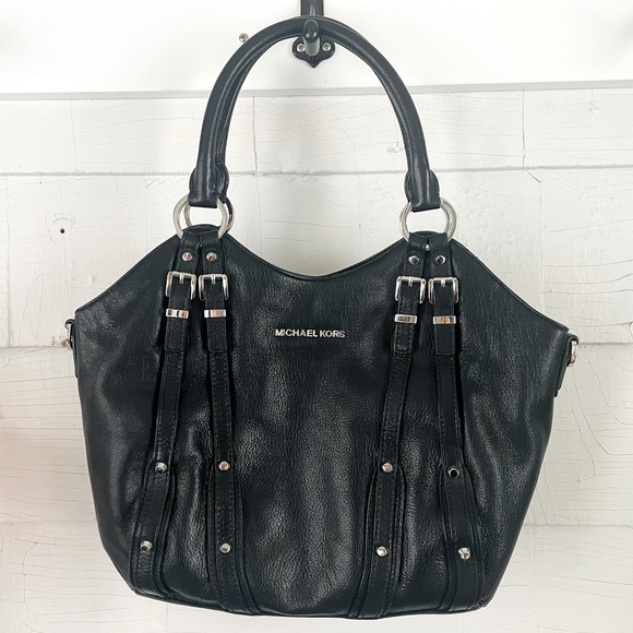 Michael Kors AV-1305 Leather Handbag - Picture 1 of 10